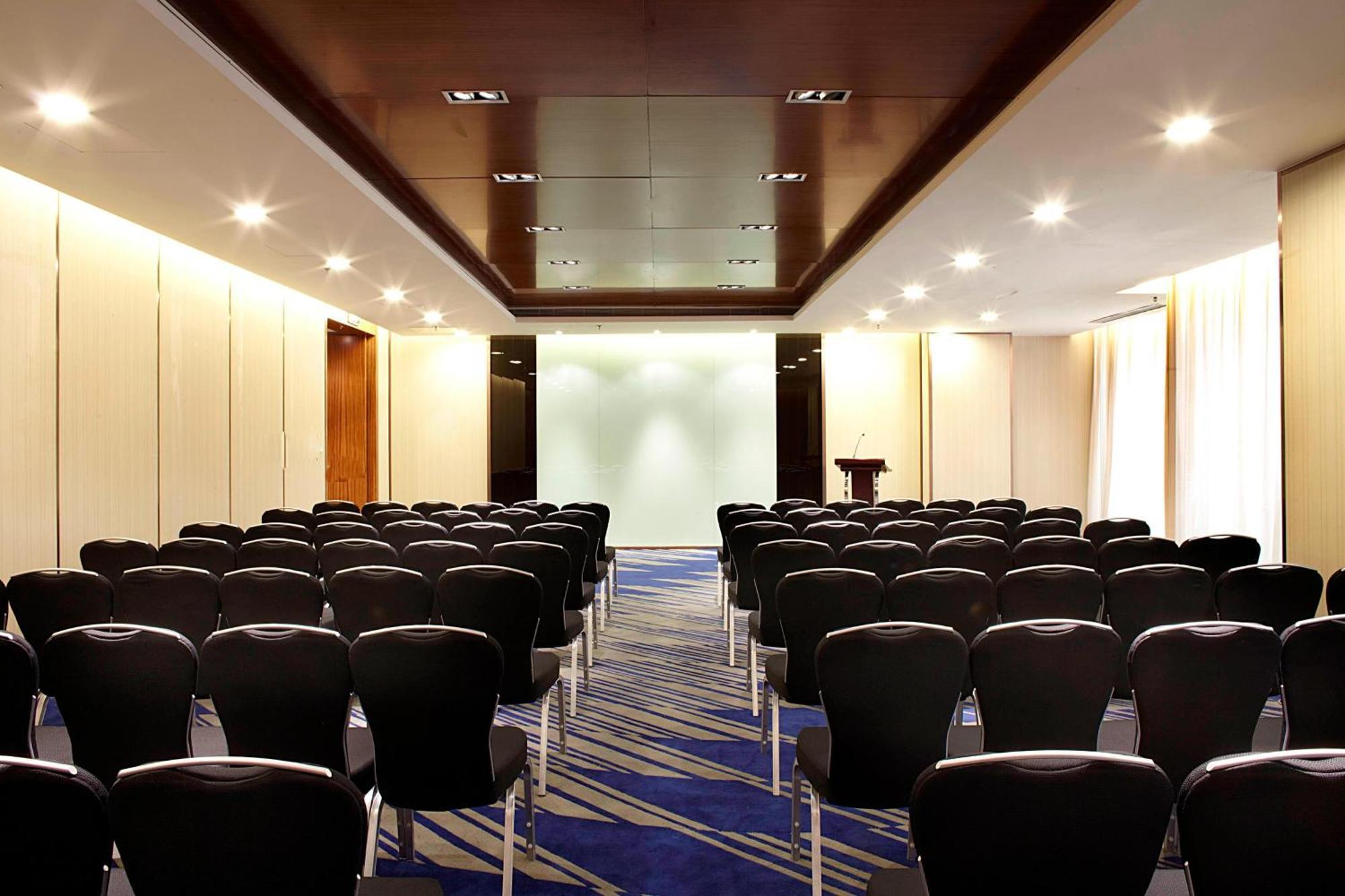 Courtyard By Marriott Shanghai Jiading Екстериор снимка
