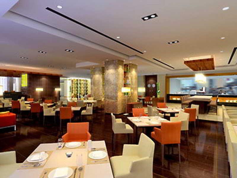 Courtyard By Marriott Shanghai Jiading Ресторант снимка